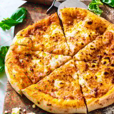 Quattro formaggi pizza